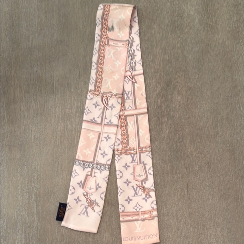 Louis Vuitton Monogram Scarf in Soft Pink and Cream